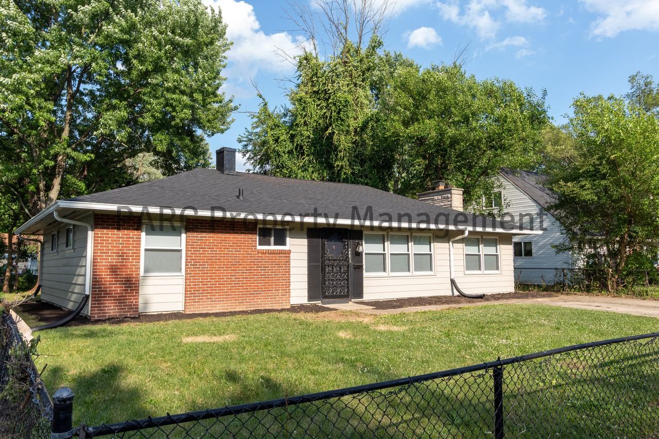 4061 N ster Ave, Indianapolis, IN 46226 4 Bedroom House for 1,100