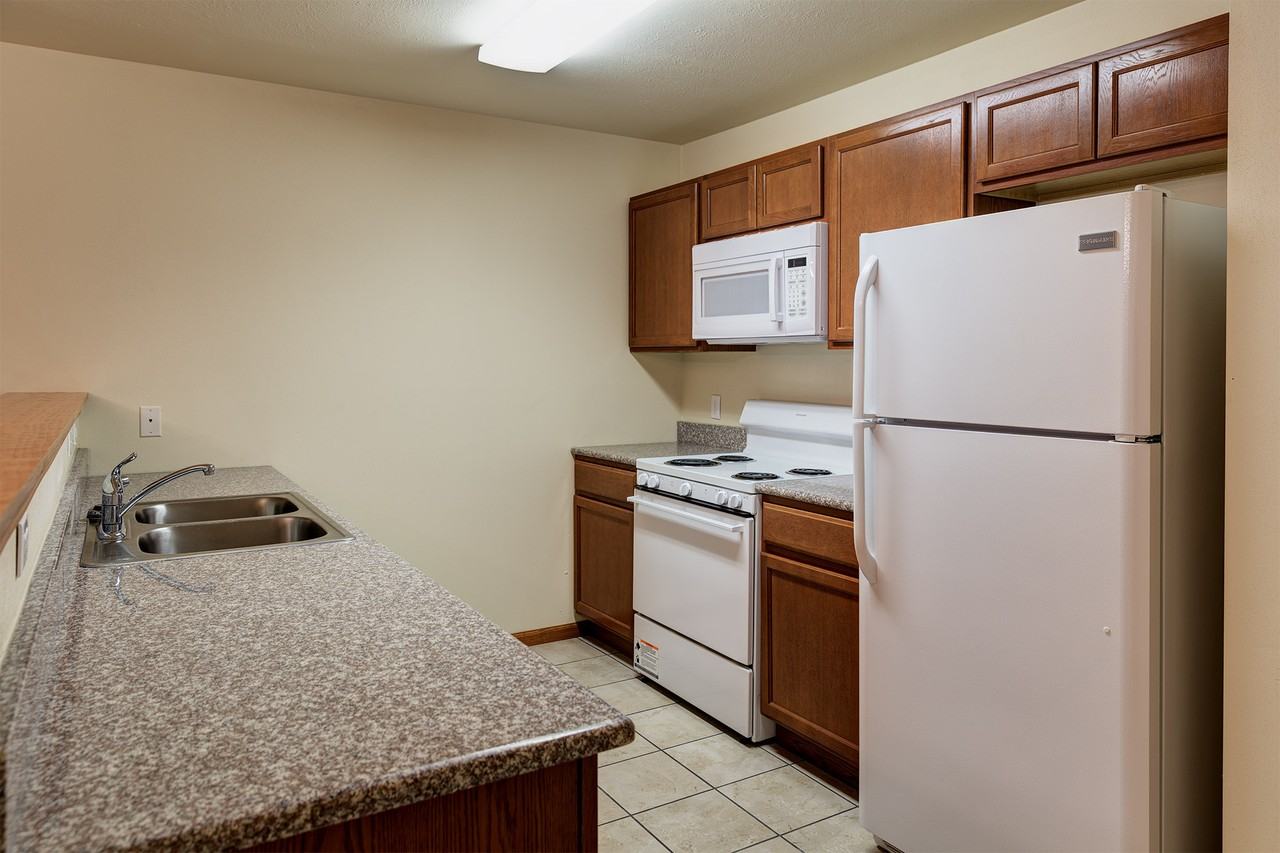 3312 29th St W #106 - Photo 2 of 10