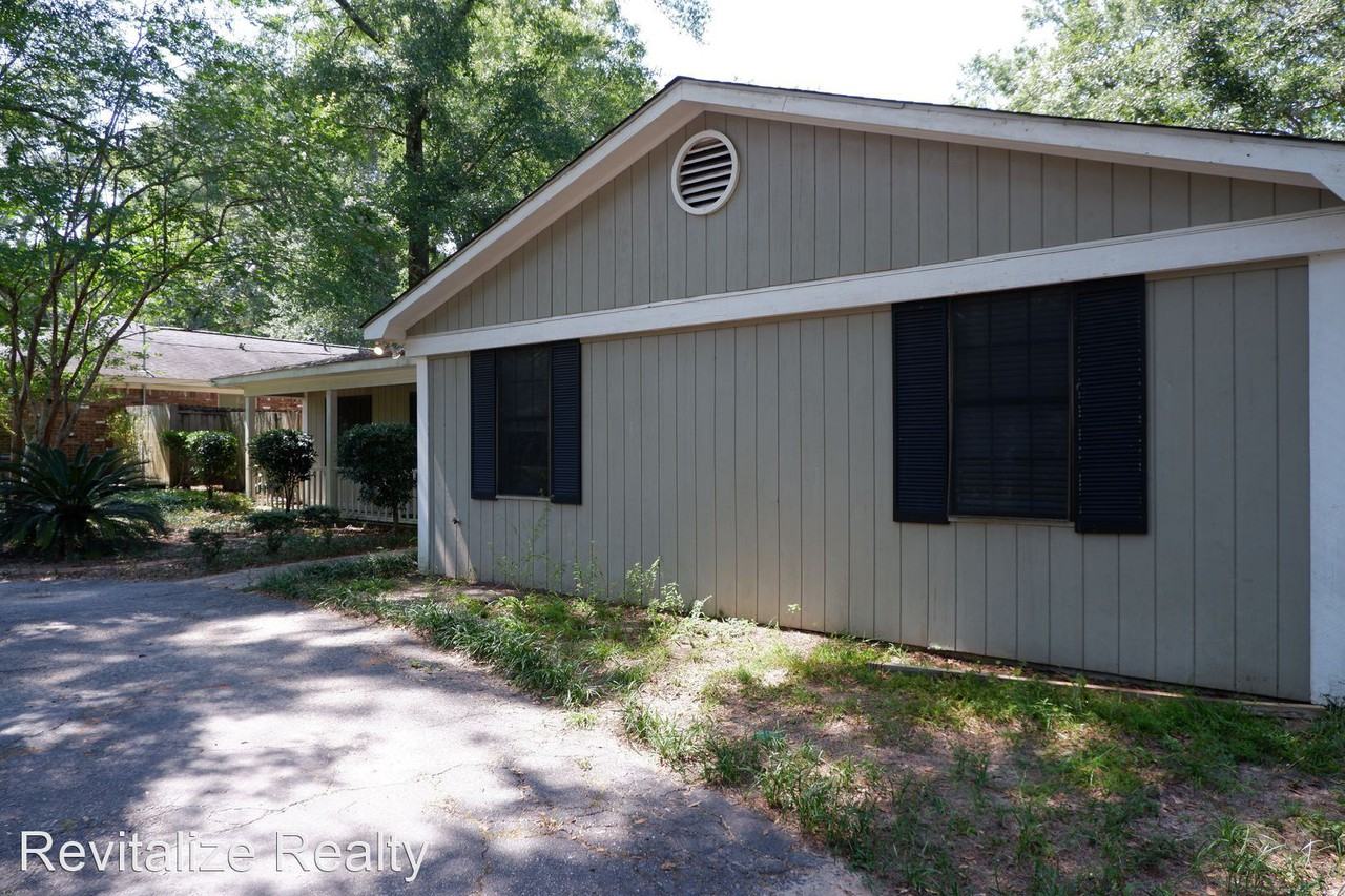 5254 Maudelayne Dr N - Photo 2 of 18