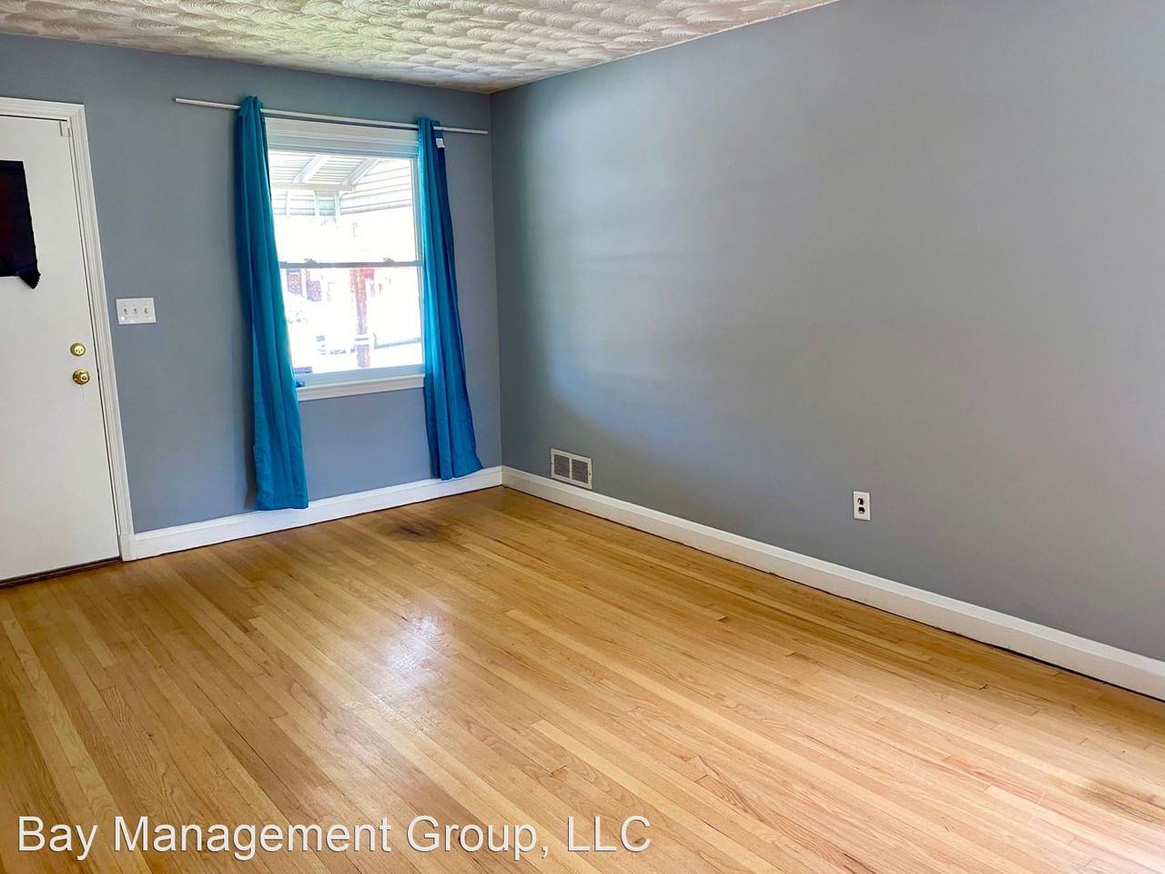 4911 Saint Georges Ave - Photo 3 of 21