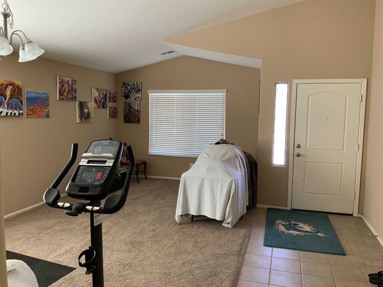 23625 W Chipman Rd - Photo 3 of 15