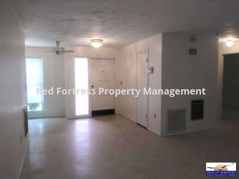 4838 Ipswitch Ct - Photo 3 of 10