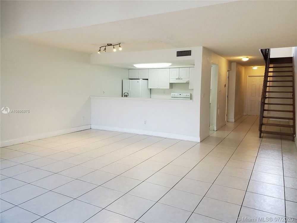 9079 Sw 133rd Ct Apt F - Photo 2 of 10
