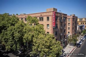 featured image of 5533 Hollywood Blvd