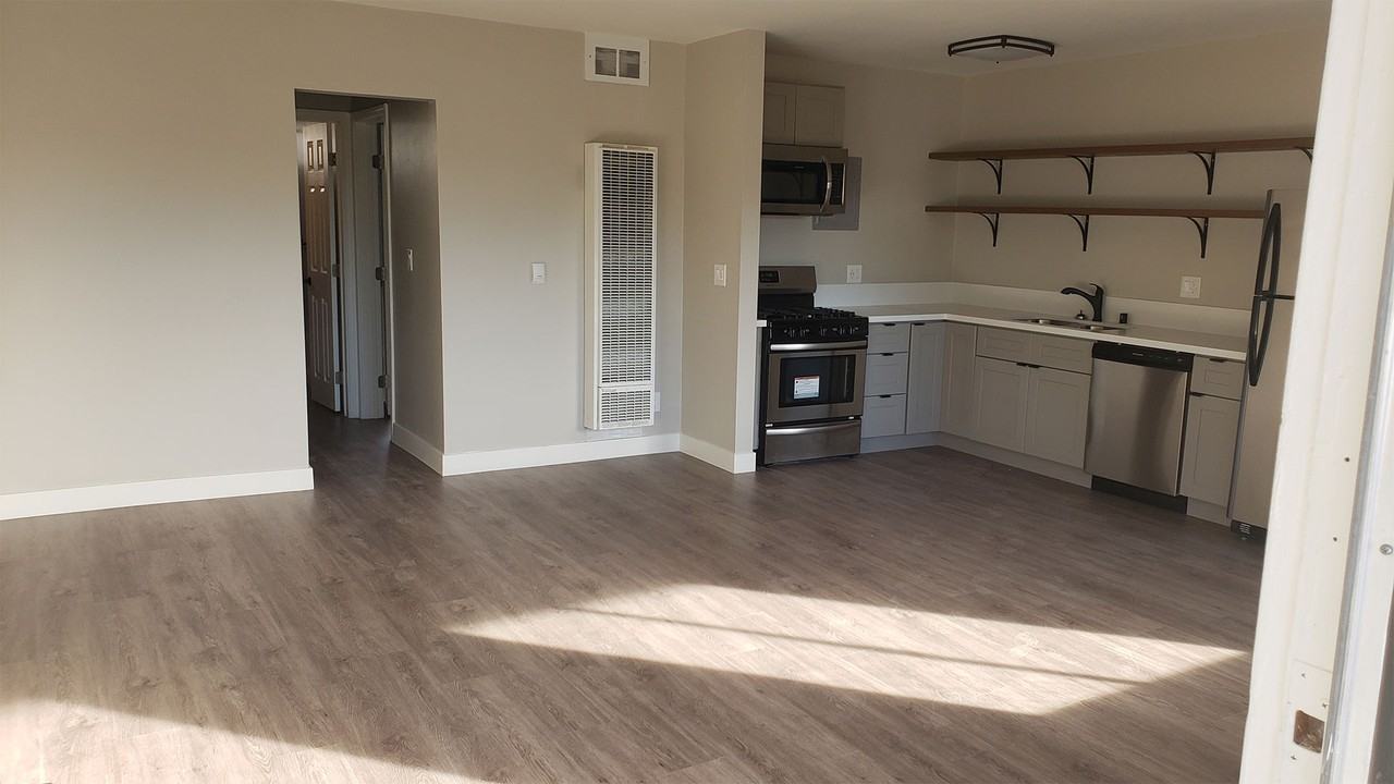 Wilson Apartments - Photo 5 of 11