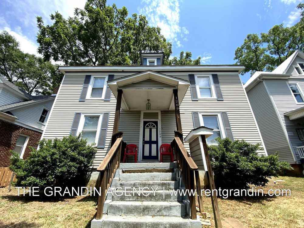 1209 1209 Chapman Avenue Southwest - A - Photo 3 of 23