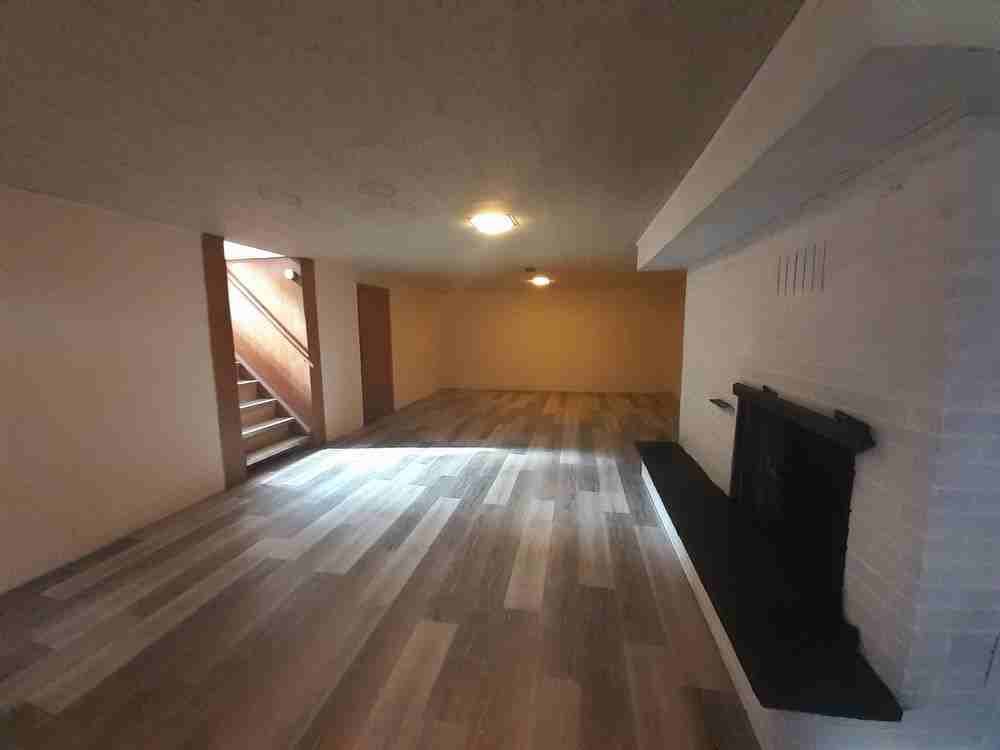 623 /625 East Longview Drive - 623 - Photo 2 of 9