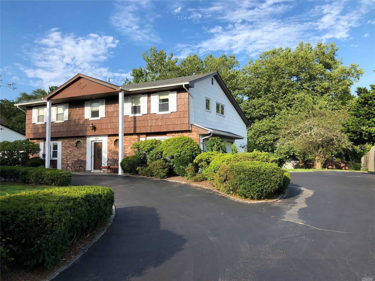 8 Stonehenge Ln, Commack, NY 11731 1 Bedroom Apartment for Rent