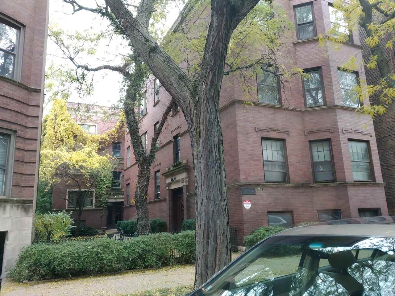 650652 W Buckingham Place 652 West Buckingham Place 1W, Chicago, IL