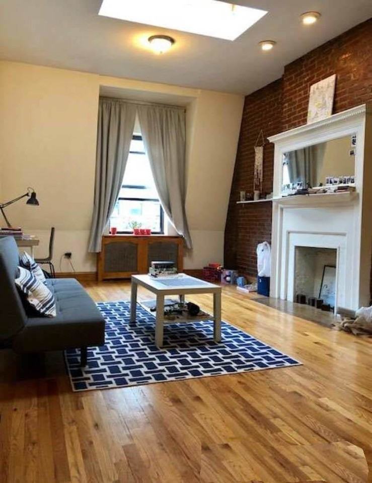 Riverside Dr & W 105th St #5