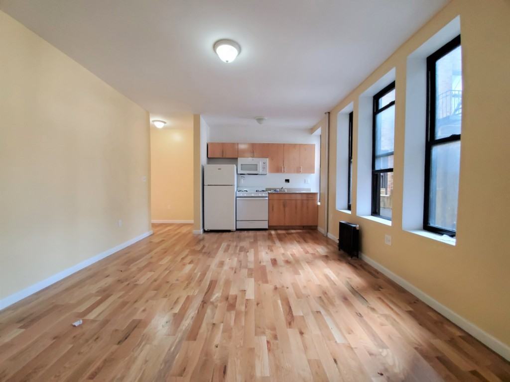 2330 Newtown Ave #2F