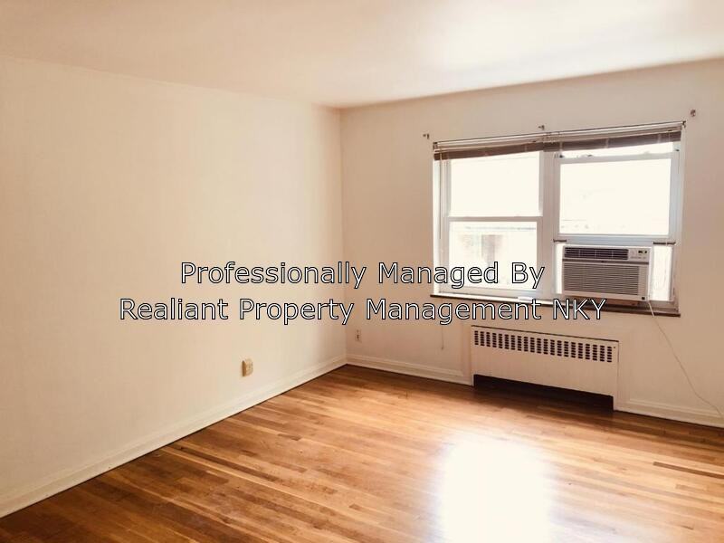 704 Saint Joseph Ln #3 - Photo 3 of 10