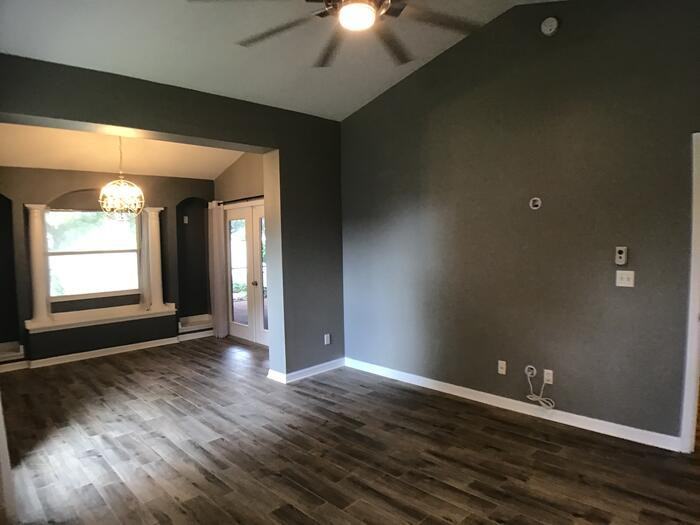 10312 Carlson Cir - Photo 3 of 11