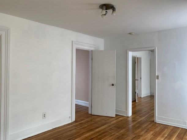 255 W 31st St #3R - Photo 3 of 14