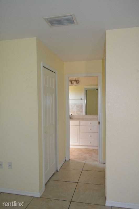 3200 36th St Sw - Photo 3 of 17