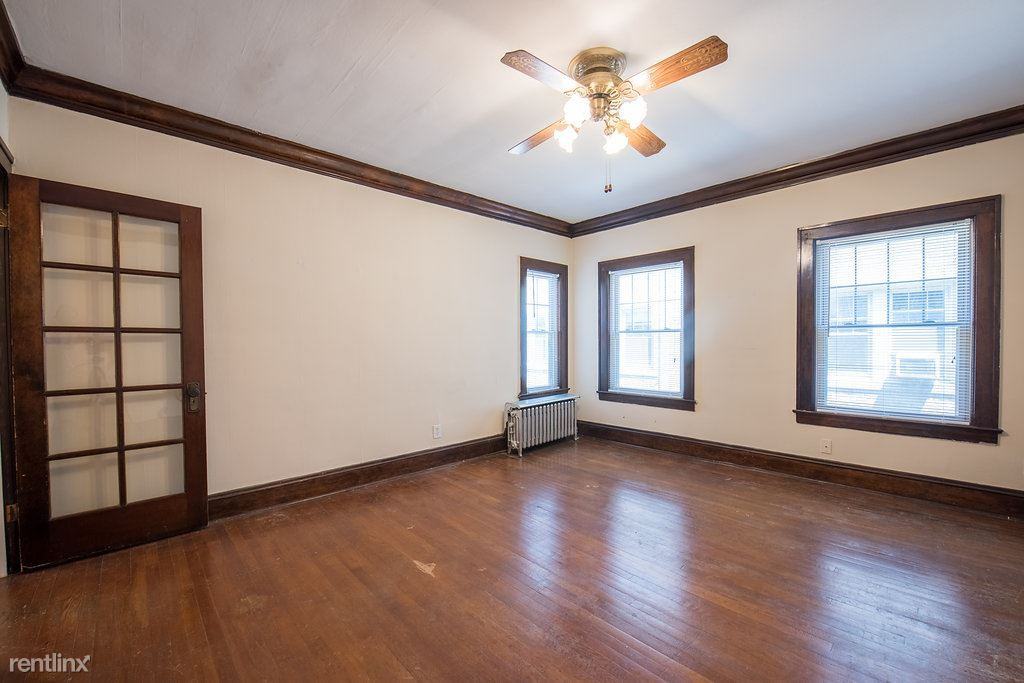 Belvidere & Newton - Photo 2 of 11