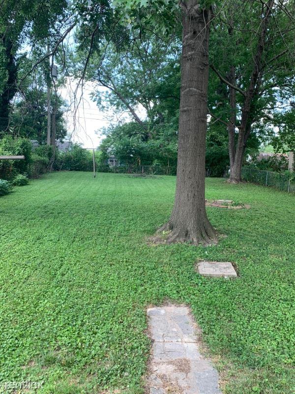 1314 S 41st St - Photo 2 of 9