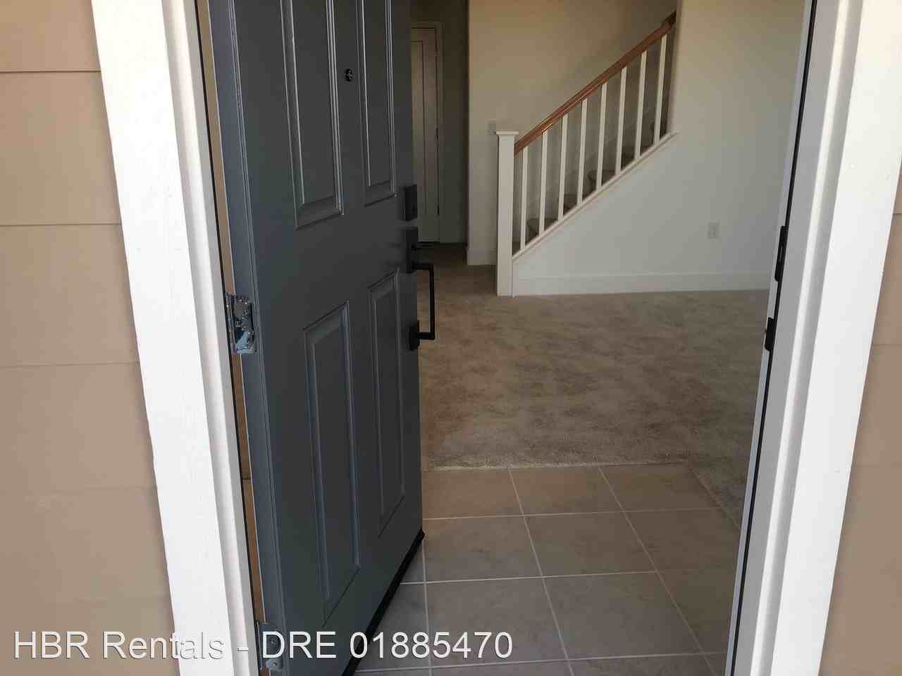 1548 S Barker St - Photo 2 of 21