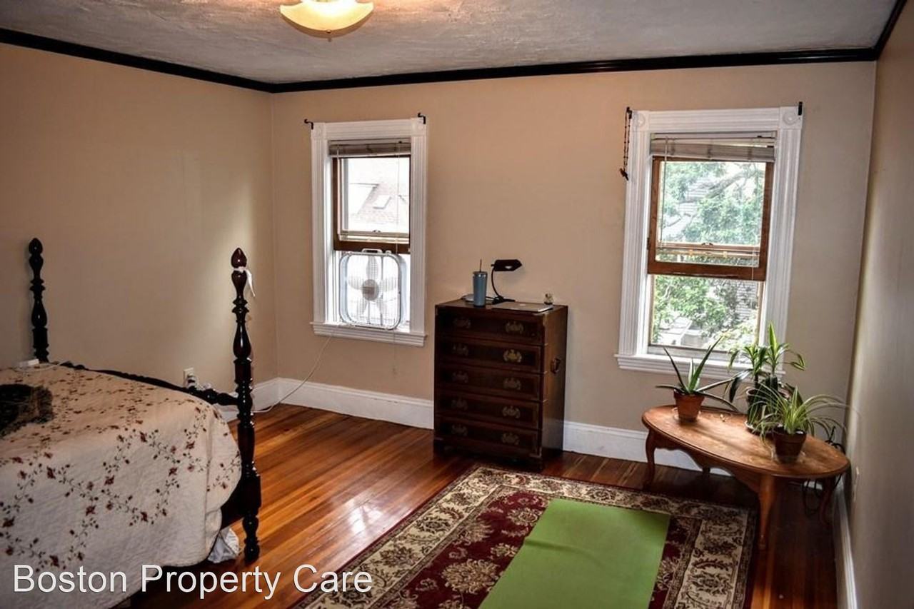 26 Lindsey St #2 - Photo 3 of 3