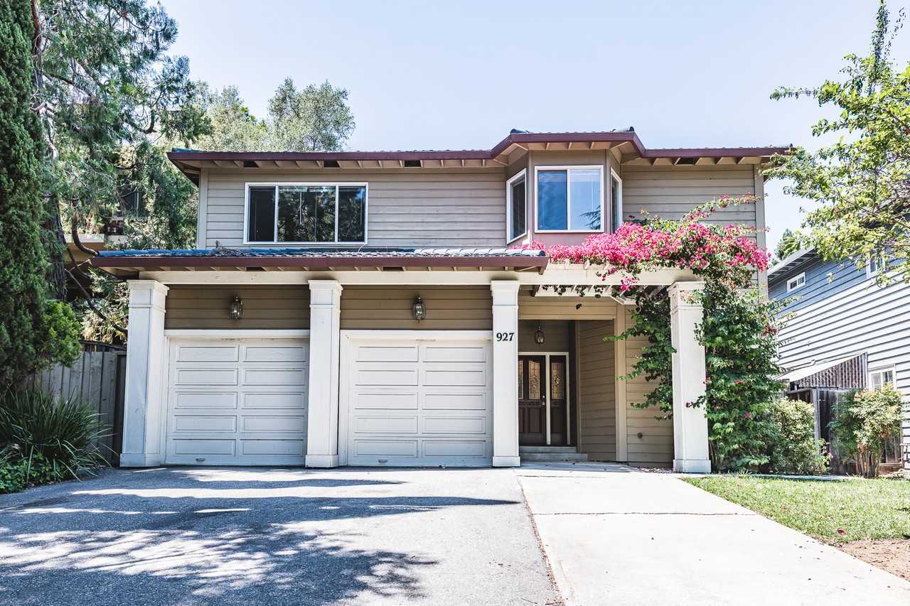 927 Lundy Ln - Photo 3 of 29