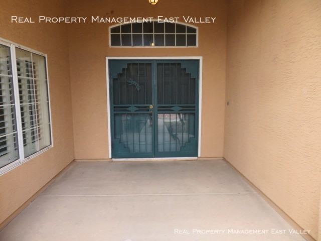 1007 W Cooley Dr - Photo 2 of 19