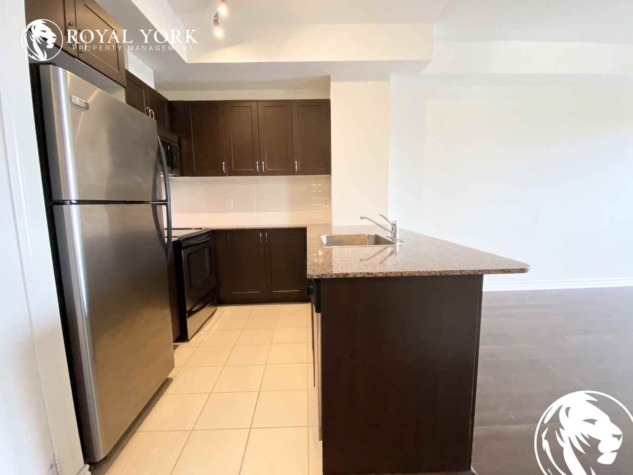 385 Chicago - Photo 3 of 26