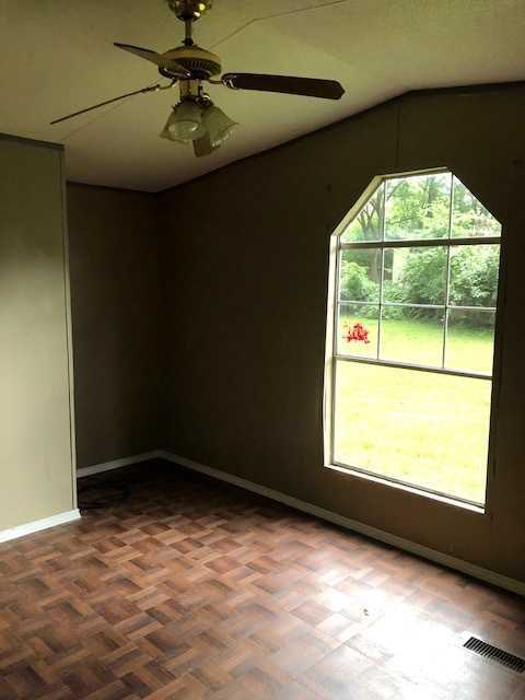 15301 Cedar Bay Dr - Photo 3 of 5