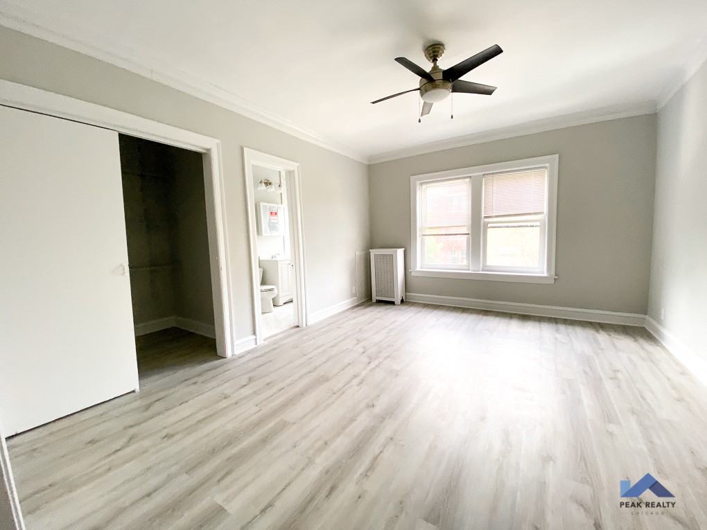 7620 N. Sheridan Rd./7635 - Photo 2 of 21