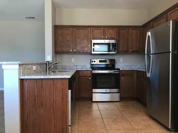 287 Edison Ln - Photo 2 of 11