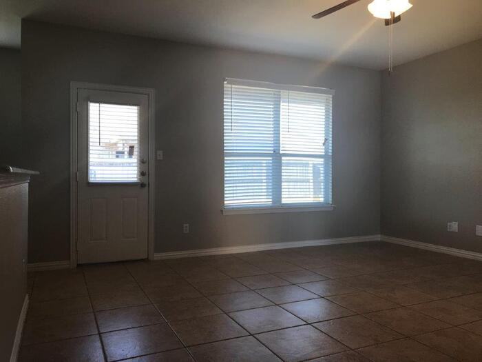 287 Edison Ln - Photo 3 of 11
