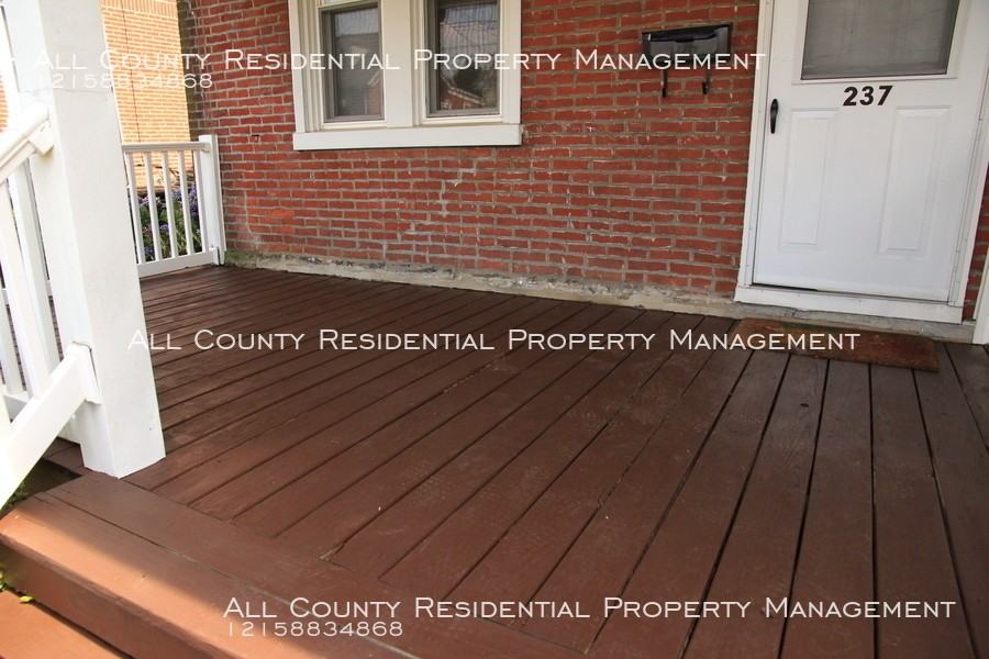 237 Chestnut Ave - Photo 2 of 31