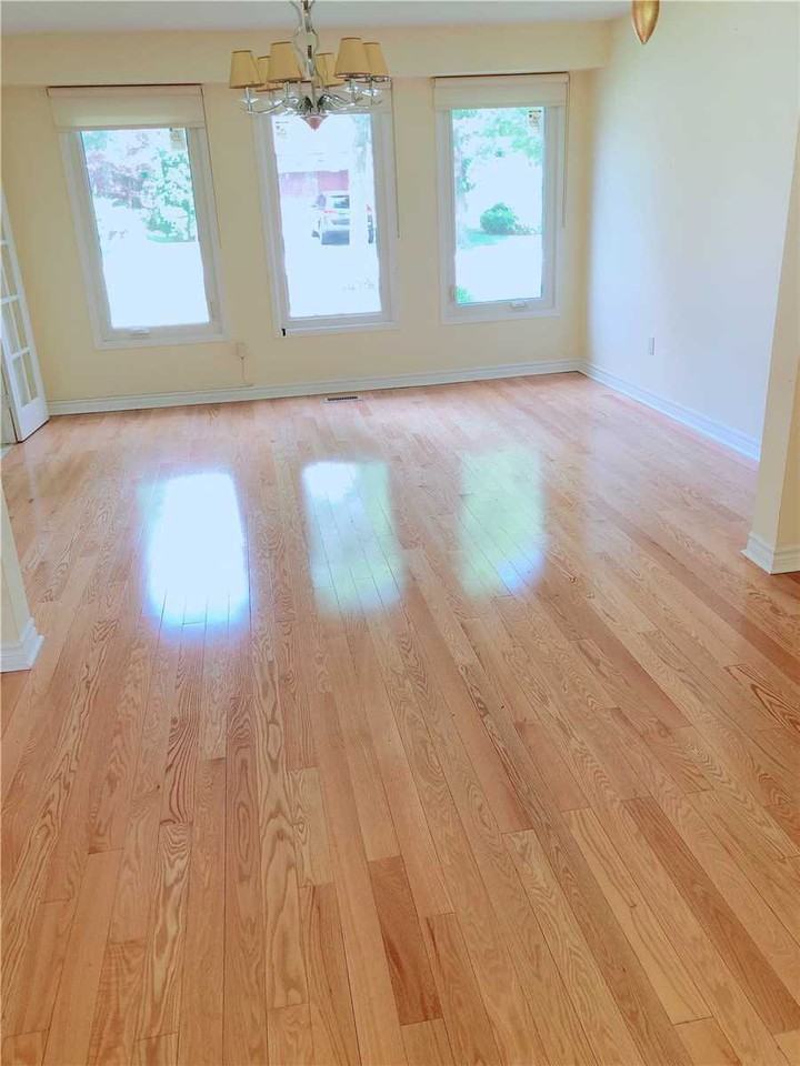 106 Morrison Crescent - Photo 3 of 4