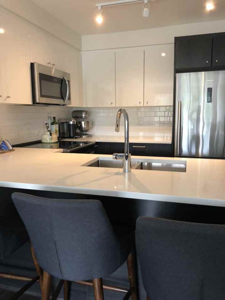 2525 Clarke St - Photo 4 of 12
