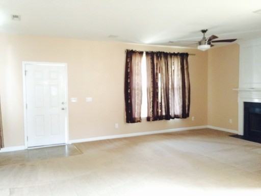 323 Harriswood Ln - Photo 2 of 4