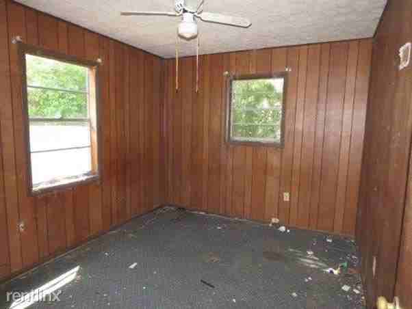 2030 Cannon Bridge Rd - Photo 3 of 9