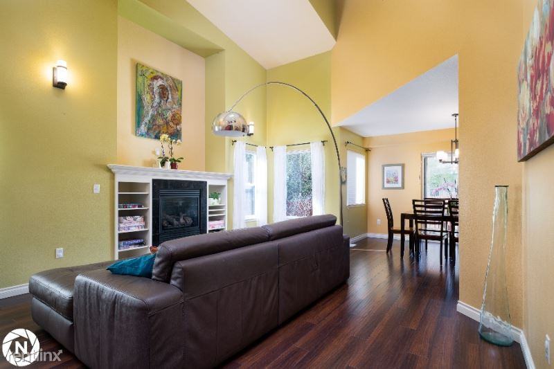 2121 E 74th Ave - Photo 2 of 24