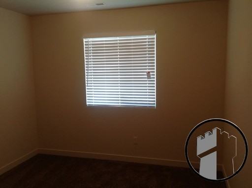 725 S 250 W St - Photo 3 of 7