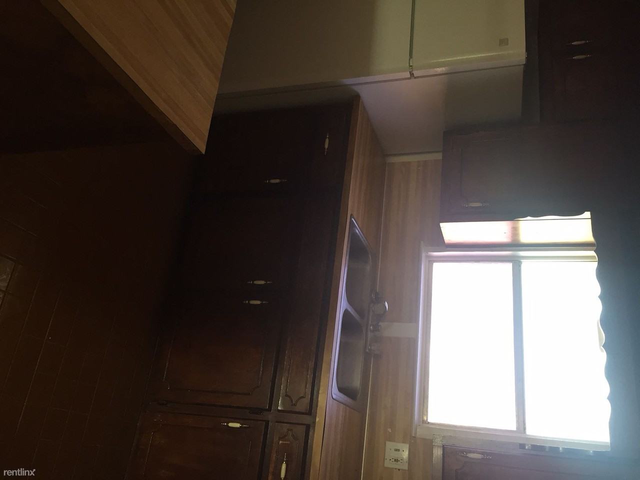 112 E Crest Dr - Photo 2 of 6