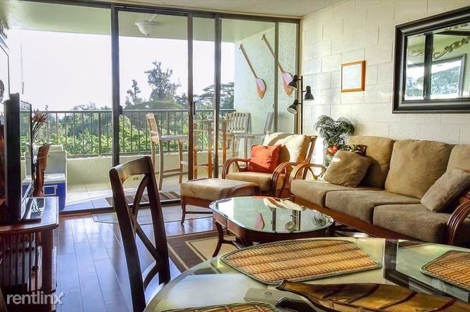 1875 Kalanianaole St #504