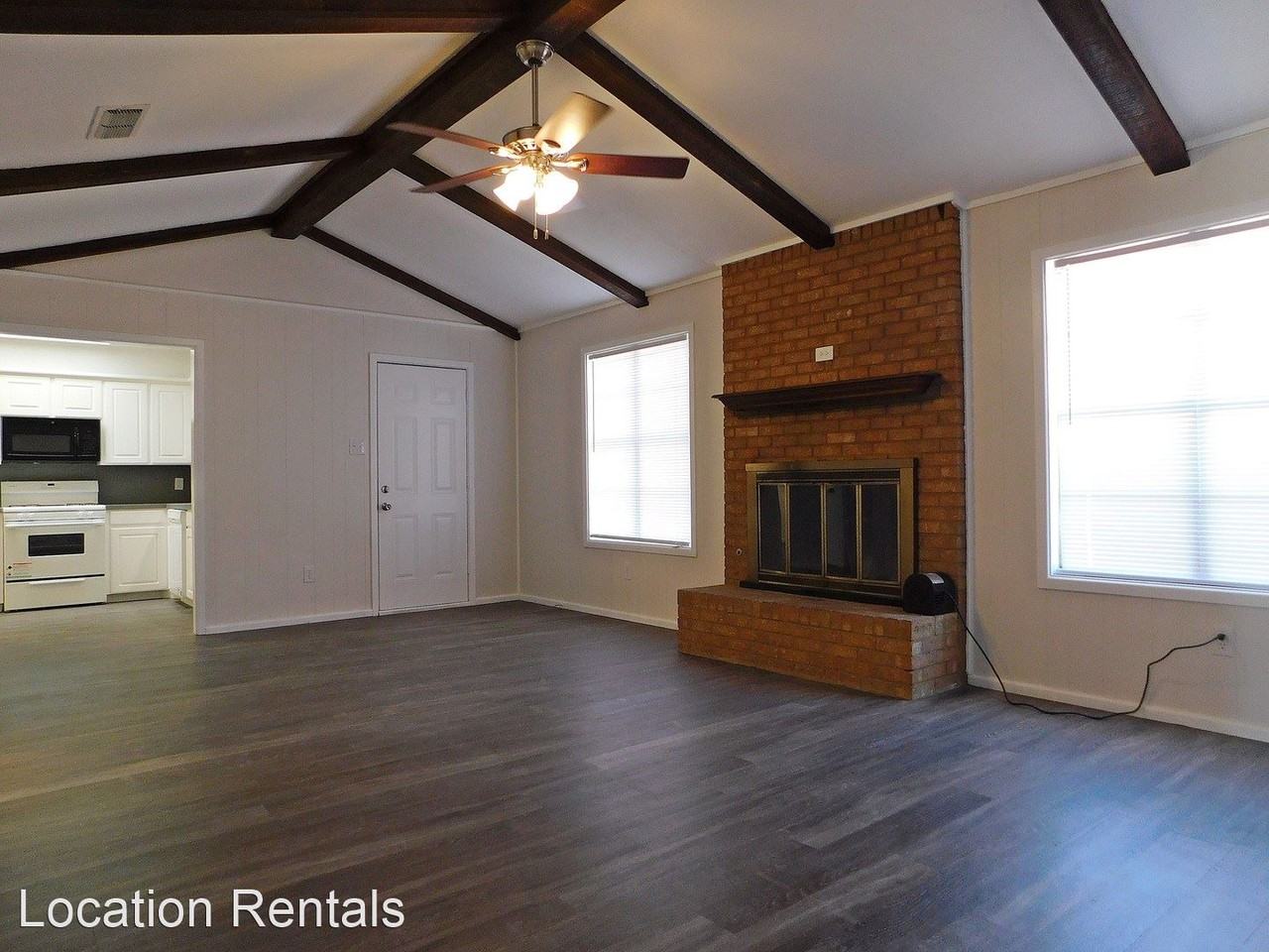 4422 57th St - Photo 3 of 20