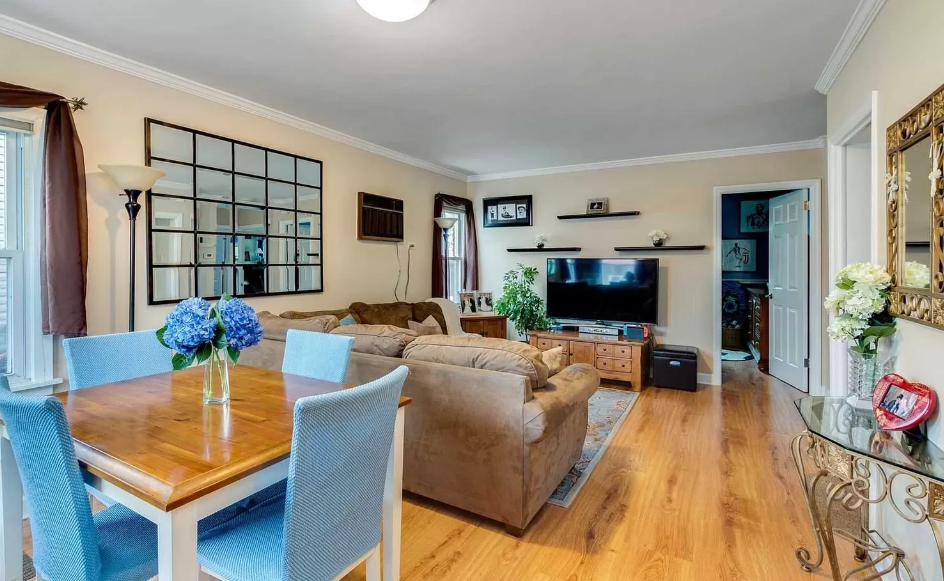 69 Wilton Street - Photo 2 of 5