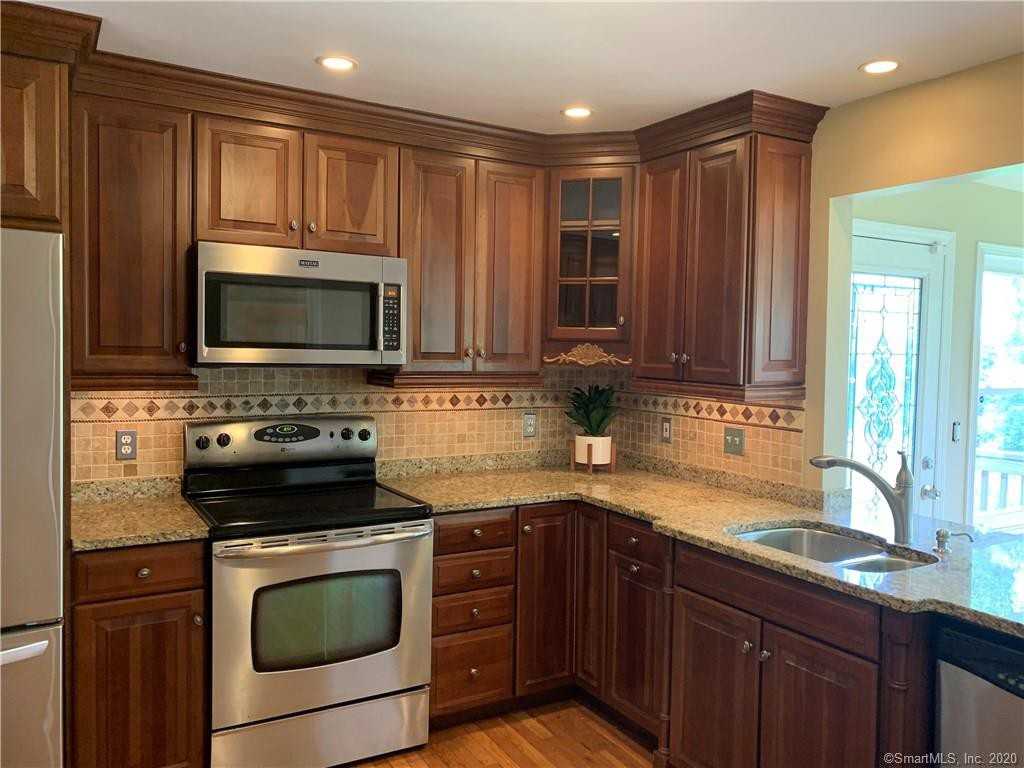 77 Obtuse Rd S - Photo 2 of 20