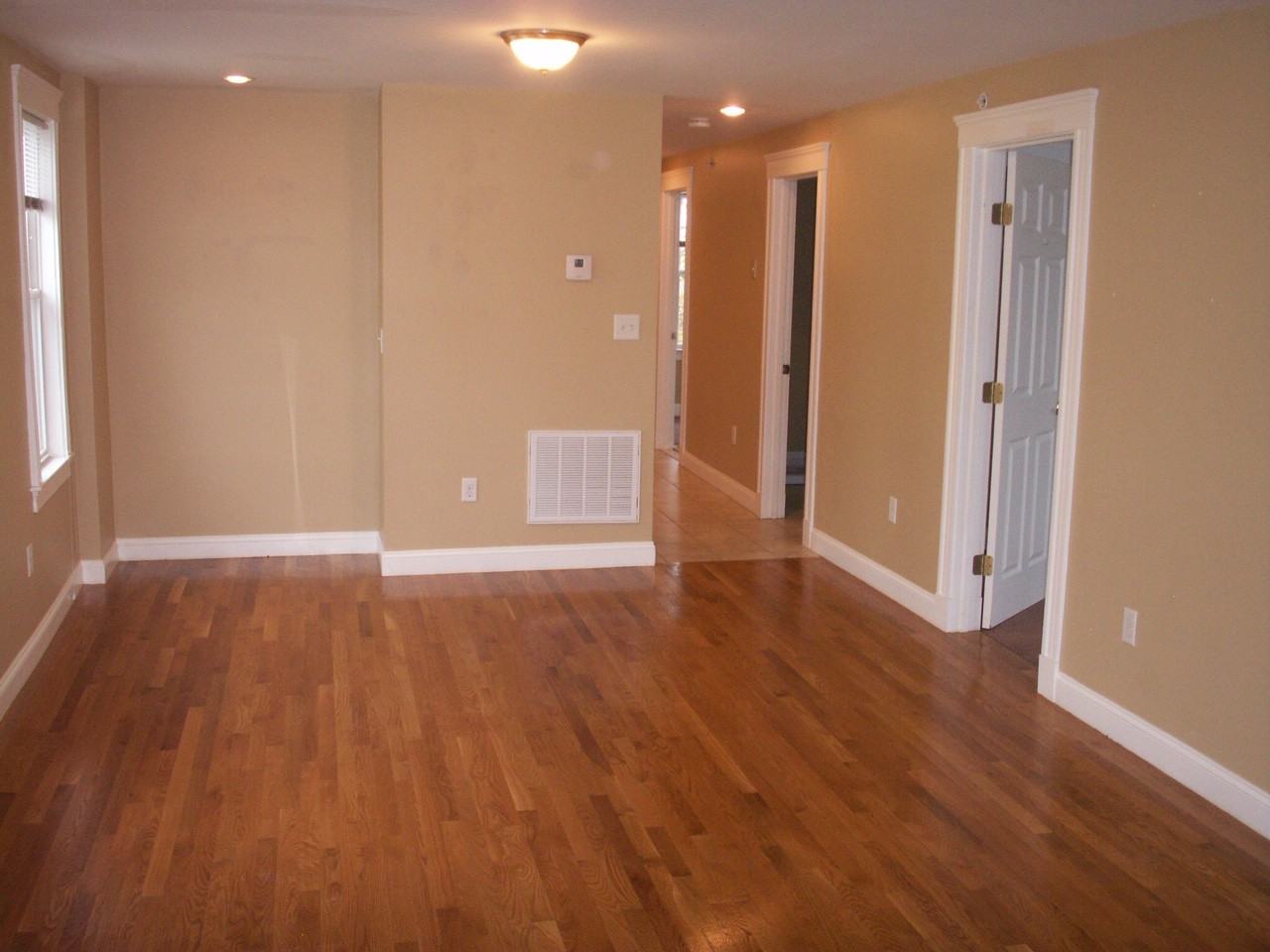 20 Warren St #1 - Photo 3 of 7