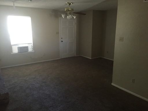 1935 Crooked Ln - Photo 2 of 3