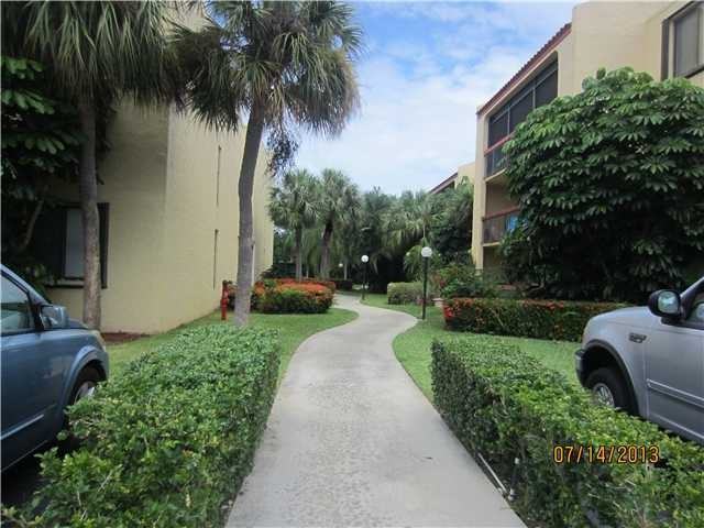 733 SE 1st Way #109
