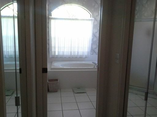 2705 Jarvis Cir - Photo 3 of 15