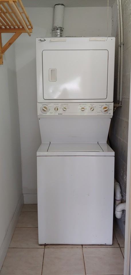 408 Highland Ave #408 - Photo 2 of 8