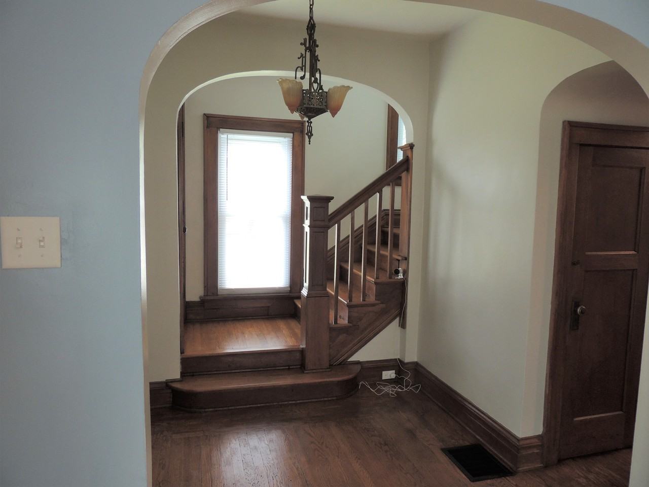 748 Millsdale St - Photo 2 of 36