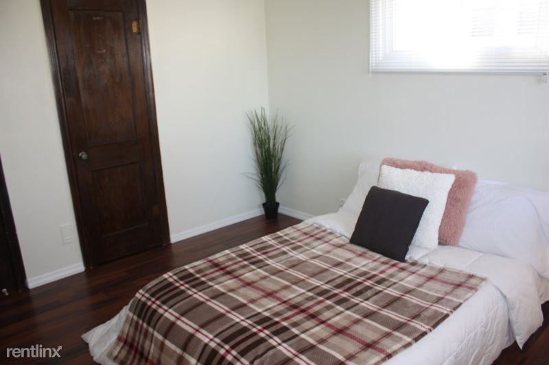 804 Anderson Ave - Photo 2 of 21