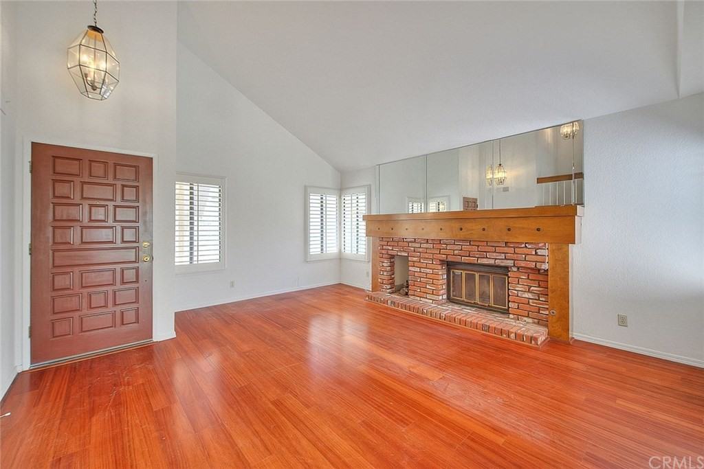 10 Falcon Ridge Dr - Photo 2 of 50